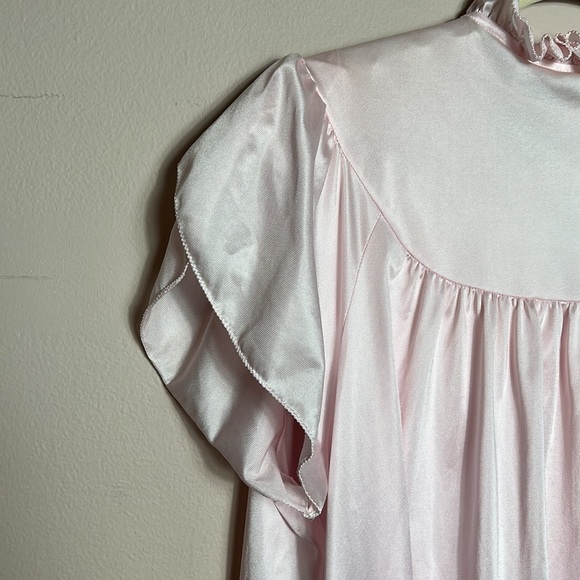 Set of Komar Vintage Light Pink Embroidered Chemise and Robe size small - Picture 10 of 14